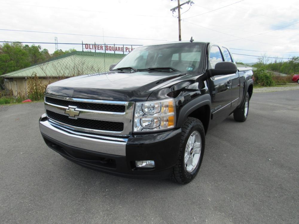 2008 BLACK /BLACK/GRAY Chevrolet Silverado 1500 LT1 Ext. Cab 4WD (2GCEK19J881) with an 5.3L V8 OHV 16V engine, 4-Speed Automatic Overdrive transmission, located at 6 Oliver Rd., Uniontown, PA, 15401, (724) 438-2024, 0.000000, 0.000000 - Photo #0